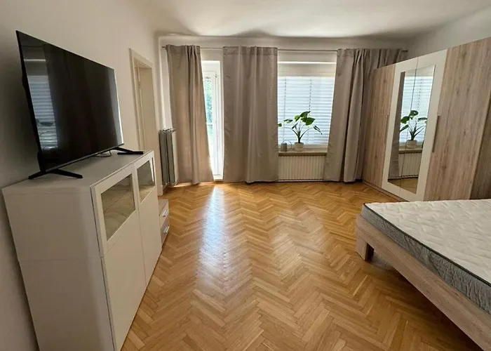 Maximo Apartments - Free Parking