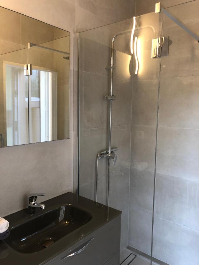 Maximo - Free Parking Apartment