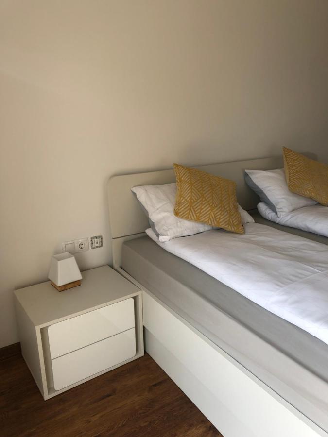Maximo - Free Parking Apartment *